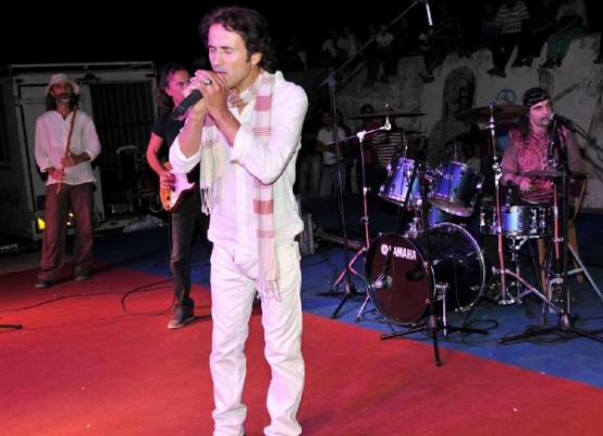 Rockçı İmam Abd'de Konser Verecek